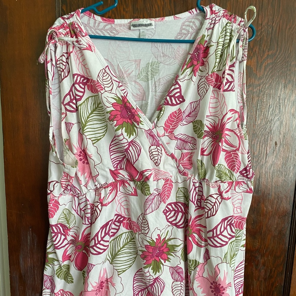 Tropical floral print tank top